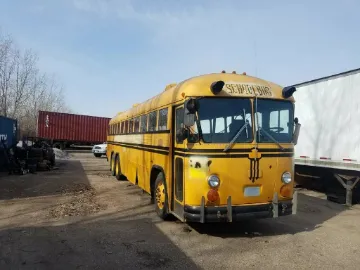 1986 Crown Coach International