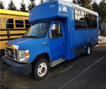 2009 Ford E350 Champion Challenger