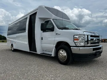 2021 Ford E450 Berkshire