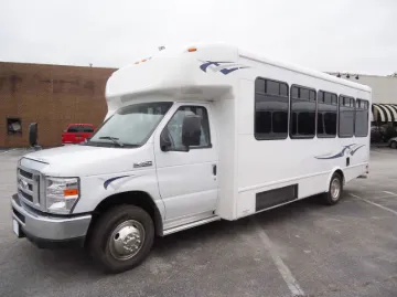 2025 Ford E450 Starcraft Allstar
