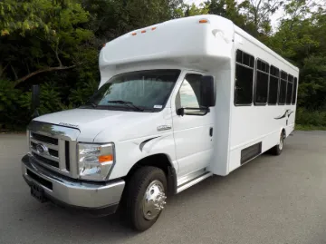 2025 Ford E450 Starcraft Allstar