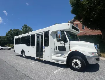 2015 International El Dorado Shuttle Bus