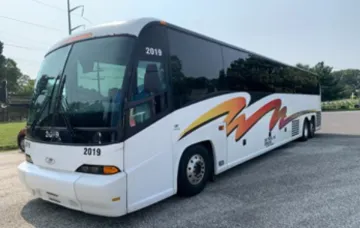 2011 MCI J4500 Coach Bus