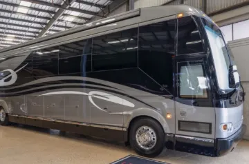 2006 Prevost Marathon H3-45