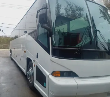 2006 MCI J4500 Coach Bus