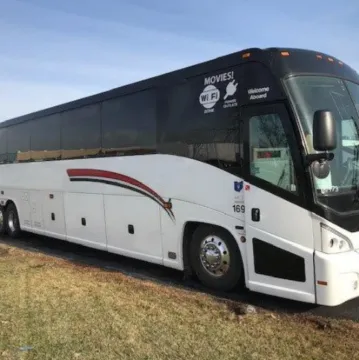 2016 MCI J4500 Coach Bus