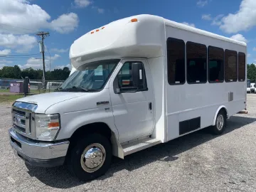 2012 Ford E350 Starcraft
