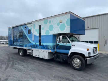 1997 GMC C7500 Conversion