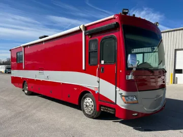 2008 Freightliner X Line