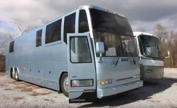 1995 Prevost H3-41 Motorcoach Conversion
