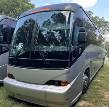 2011 MCI J4500 Coach Bus