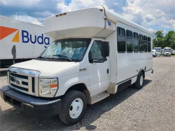 2014 Ford E450 Shuttle Bus