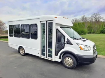 2018 Starcraft Starlite Shuttle Bus