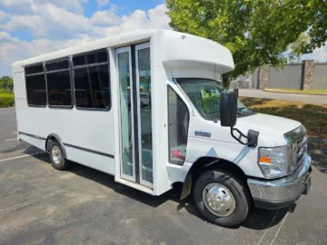 2017 El Dorado Worldtrans Shuttle Bus
