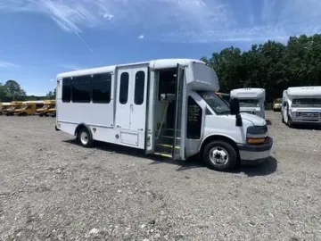 2017 Chevrolet Champion Shuttle Bus