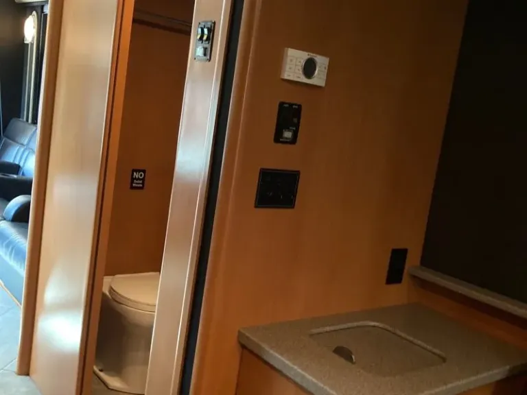 2003 Prevost Le Mirage XL II Motorcoach Conversion