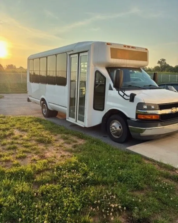 2016 Chevrolet Express 4500 Mini Buses/Shuttles