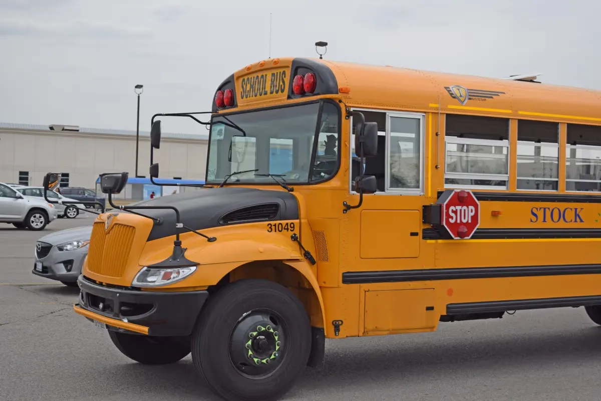 Bus Mechanics and Safety: 5 Reasons to Hire Well-Trained Bus Mechanics
