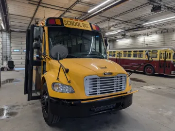 2015 Thomas FREIGHTLINER