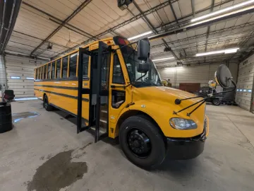 2015 Thomas FREIGHTLINER