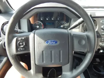 2012 Ford F550 Champion 20P