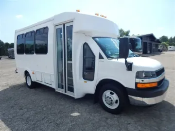 2016 Chevrolet G4500 Goshen 15P