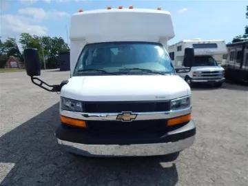 2016 Chevrolet G4500 Goshen 15P