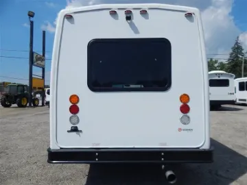 2016 Chevrolet G4500 Goshen 15P
