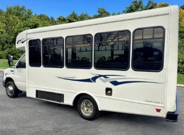 2016 Ford E-350 14P ADA