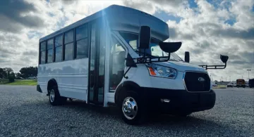 2024 Ford T-350HD Collins 14P