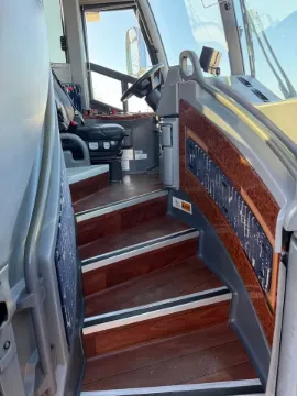 2014 MCI J4500 Coach Bus