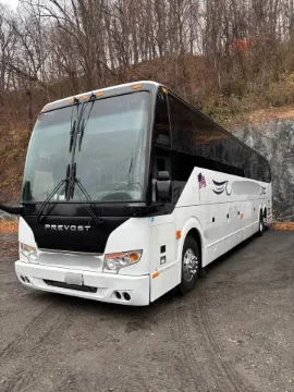 2013 Prevost H3-45 Coach Bus
