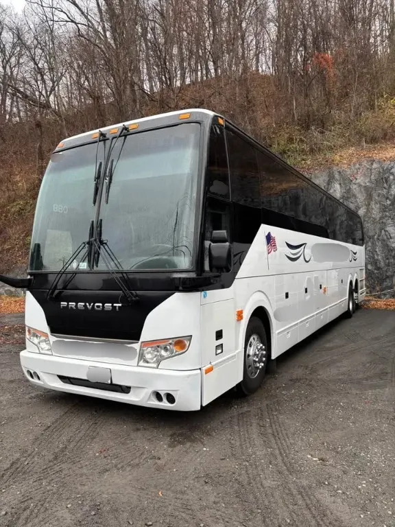 2013 Prevost H3-45 Coach Bus
