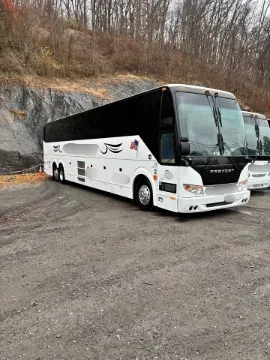 2013 Prevost H3-45 Coach Bus