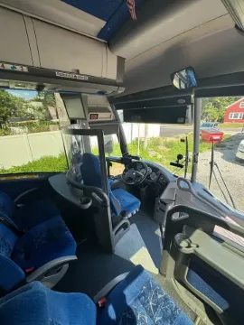 2016 MCI J4500 56P Coach