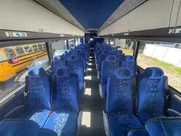 2016 MCI J4500 56P Coach
