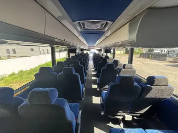 2016 MCI J4500 56P Coach