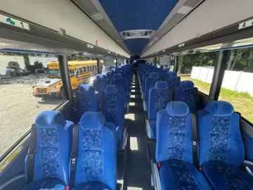 2016 MCI J4500 56P Coach