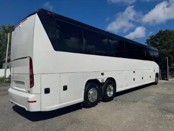 2016 MCI J4500 56P Coach