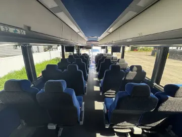 2016 MCI J4500 56P Coach