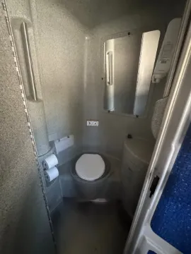 2016 MCI J4500 56P Coach