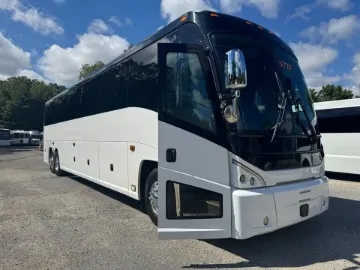 2016 MCI J4500 56P Coach