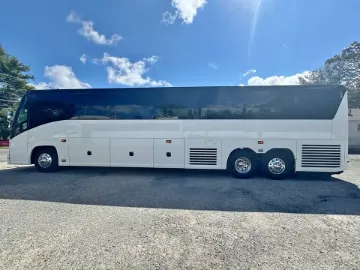 2016 MCI J4500 56P Coach