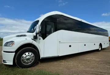 2025 Freightliner ECB EXEC 57P