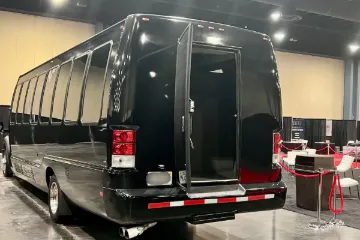 Picture of 2015 F-550 Diesel 27P Krystal