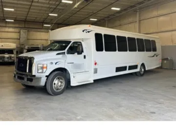Picture of 2016 Ford F650 Starcraft Shuttle Bus