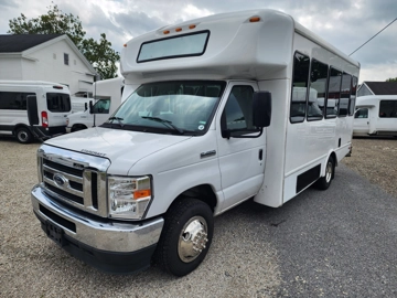 Picture of 2023 Ford E-450 Starcraft ADA Shuttle Bus