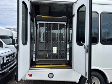 Picture of 2023 Ford E-450 Starcraft ADA Shuttle Bus