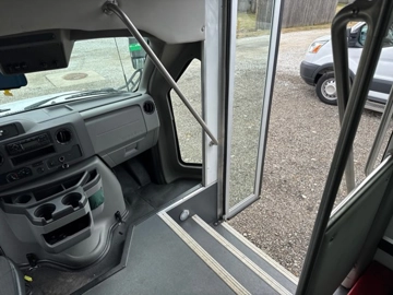 Picture of 2023 Ford E-450 Starcraft ADA Shuttle Bus