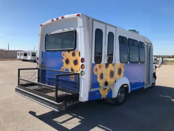 Picture of 2007 Ford E350 Goshen ADA Shuttle Bus